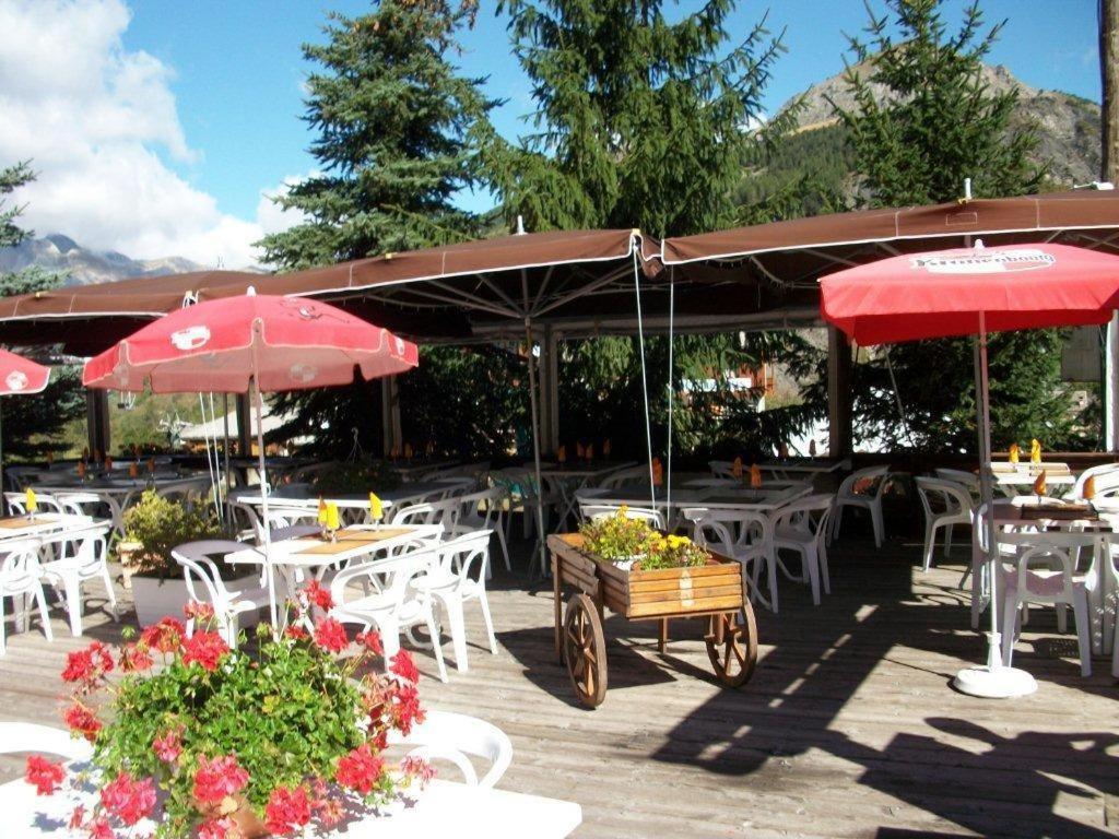 Hotel Franz Allos Buitenkant foto